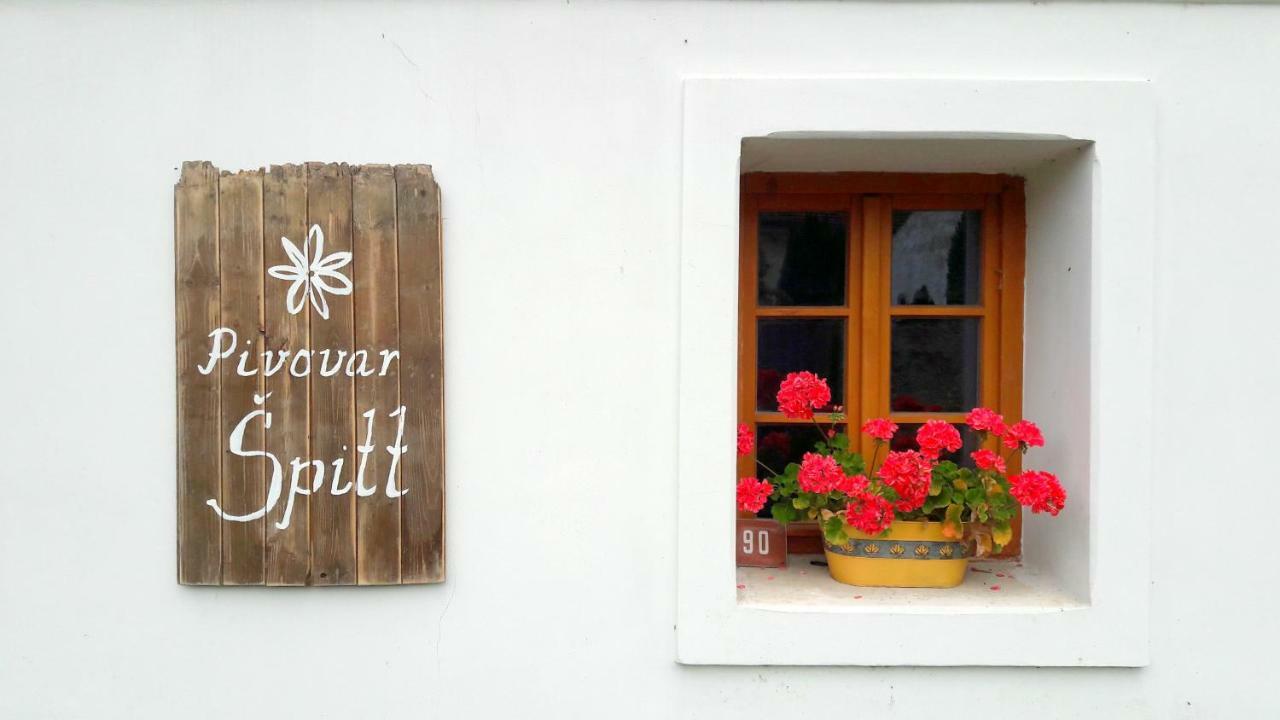 Pivovar Spitt Zahorany Hostal Litoměřice Exterior foto