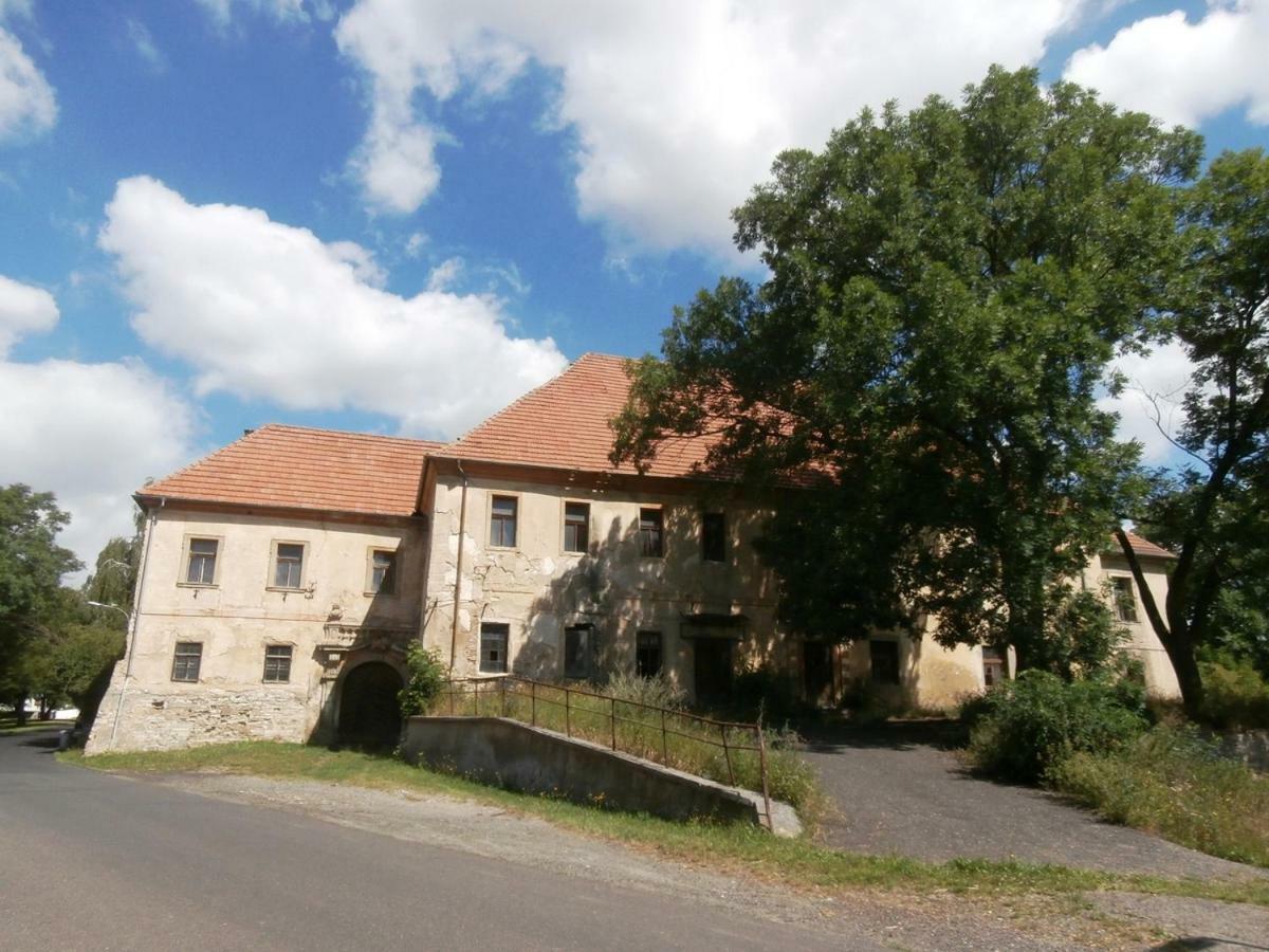 Pivovar Spitt Zahorany Hostal Litoměřice Exterior foto